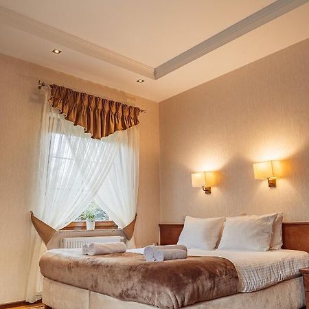 Kazimierówka Hotel Dwor Choiny מראה חיצוני תמונה
