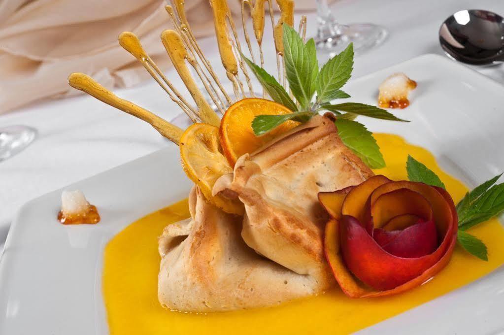 Kazimierówka Hotel Dwor Choiny מראה חיצוני תמונה